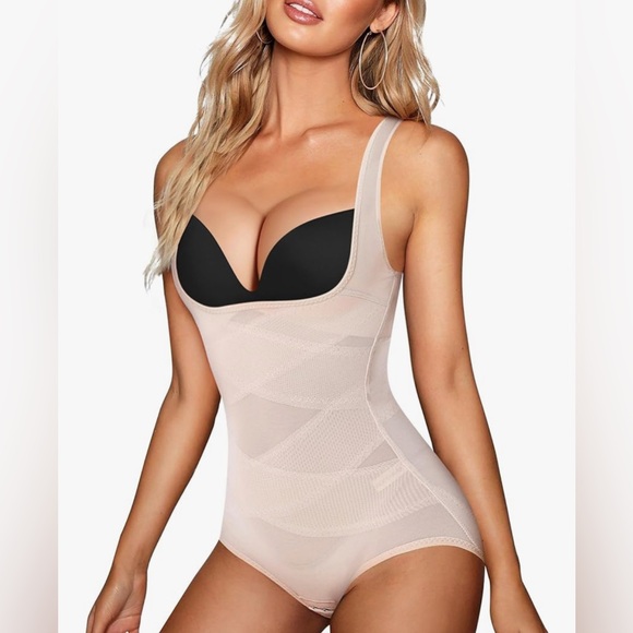 Elegant Beige Bodysuit - Picture 1 of 7
